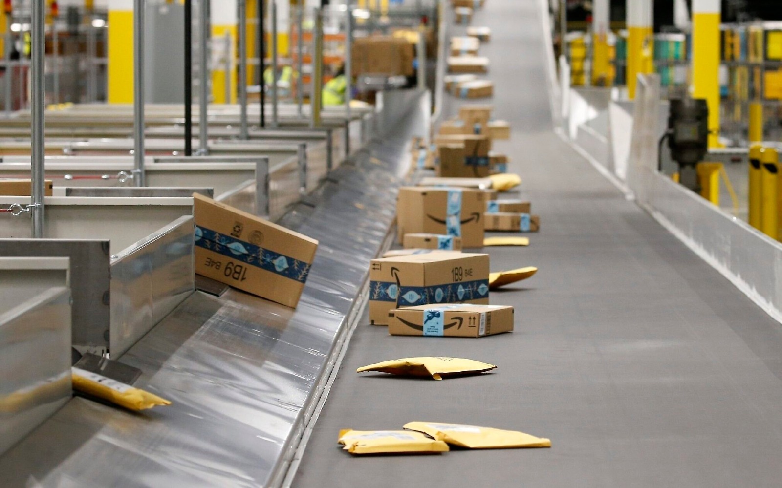 Israel Moves to Double Tax-Free Online Imports as Government Targets Soaring Consumer Prices